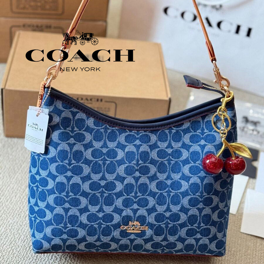 COACH チェリーチャーム付きデニムハンドバッグ
